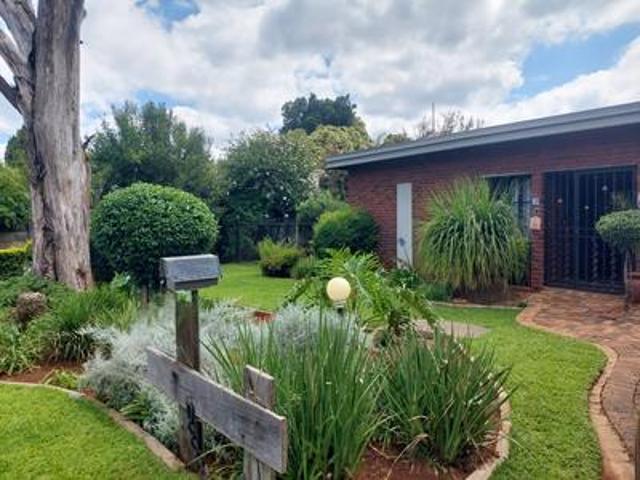 3 bedroom house on the market in dor.