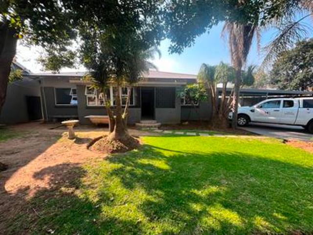 3 bedroom house on the market in dunnottar