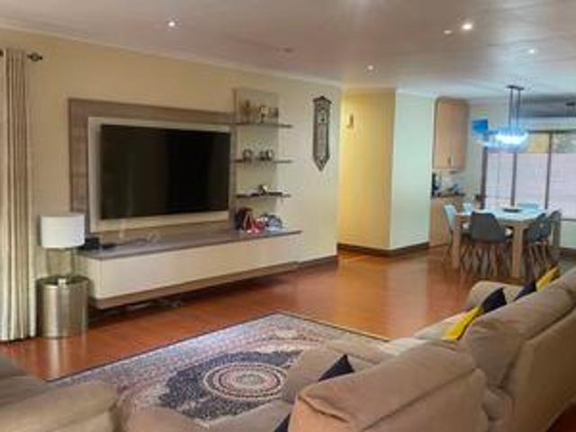 3 bedroom house on the market in eld.
