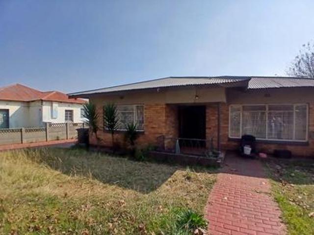 3 bedroom house on the market in geduld