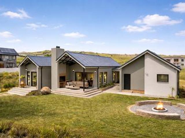 3 bedroom house on the market in hei.