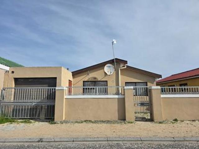 3 bedroom house on the market in ili.