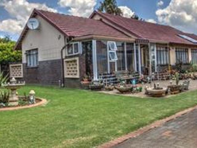 3 bedroom house on the market in kem.