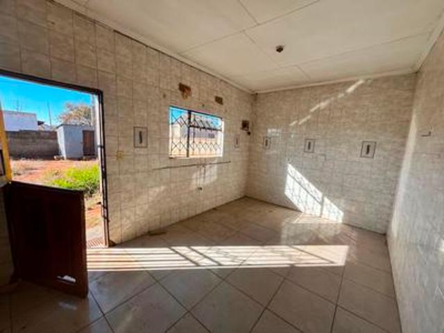 3 bedroom house on the market in ora.