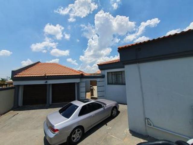 3 bedroom house on the market in pho.