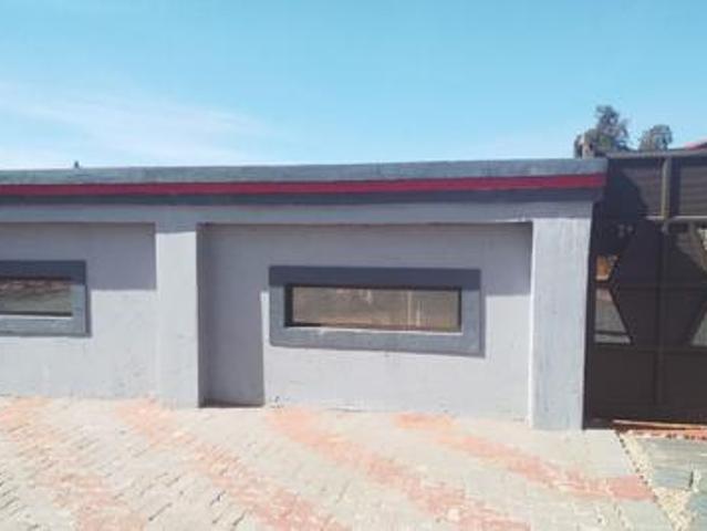 3 bedroom house on the market in pro.