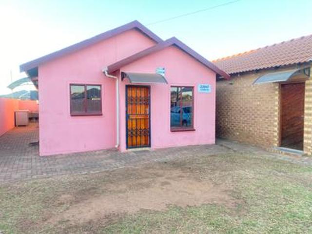3 bedroom house on the market in pro.