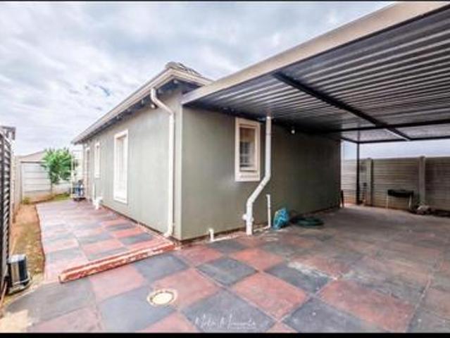 3 bedroom house on the market in skycity