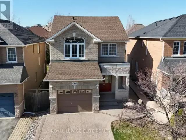 3 Bedroom House Oakville ON 102715475