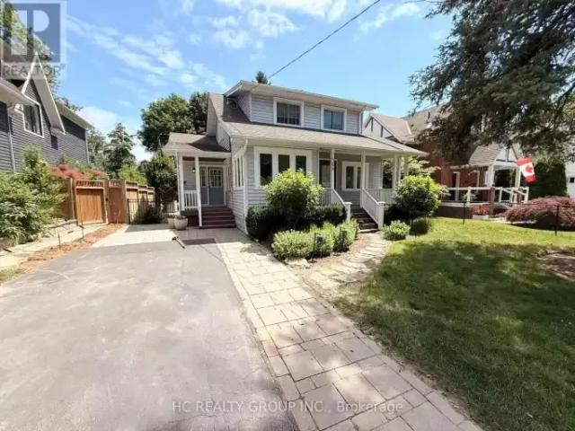 3 Bedroom House Oakville ON 103920604