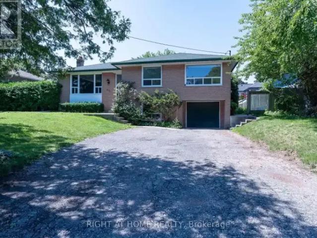 3 Bedroom House Oakville ON LS104957760