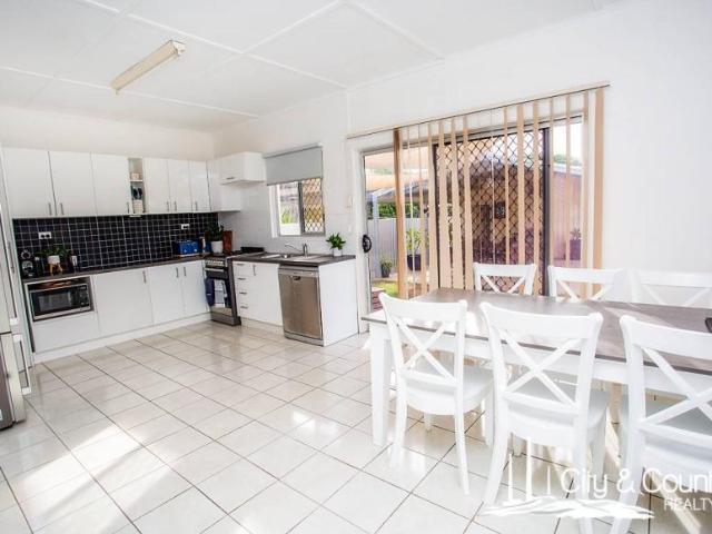 3 Bedroom House Mount Isa QLD 102626397