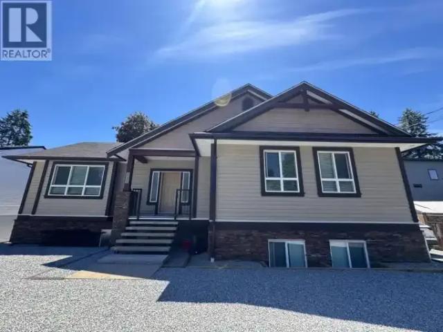 3 Bedroom House Maple Ridge BC 103542298