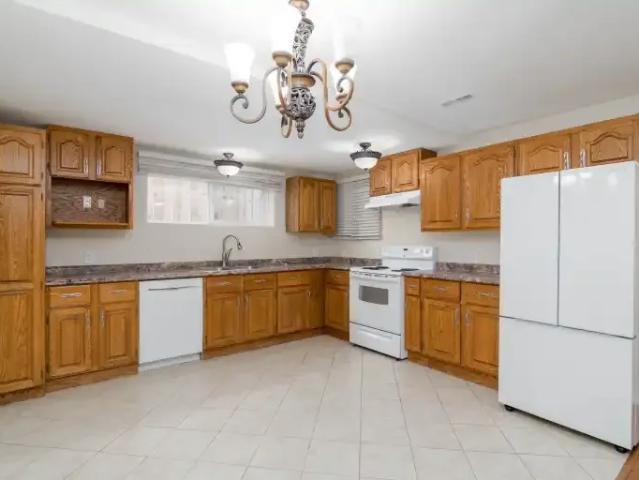3 Bedroom House Medicine Hat AB 102915098