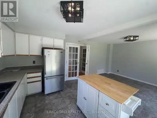 3 Bedroom House Milton ON LS102883623