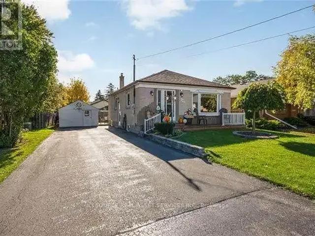 3 Bedroom House Milton ON 104470998