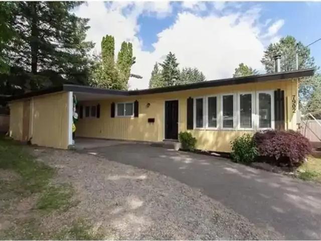 3 Bedroom House Mission BC 103879643