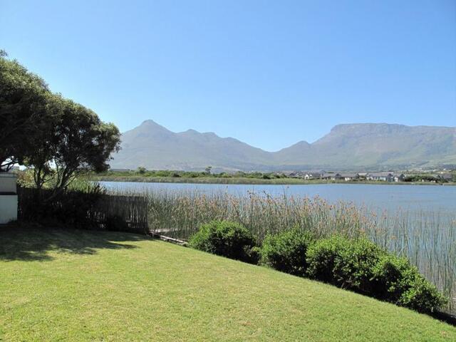 3 Bedroom House Noordhoek Western Cape 103429881