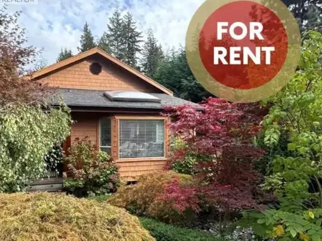 3 Bedroom House North Vancouver BC 103652841