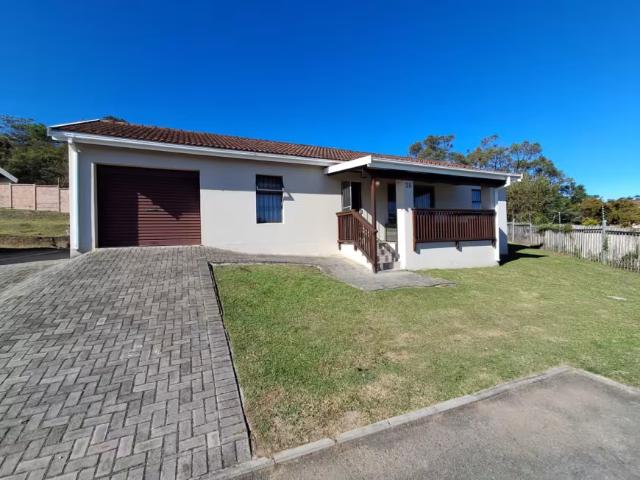 3 Bedroom House Nahoon Valley Park Nahoon Valley Park 103182626