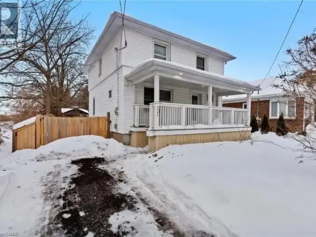 3 Bedroom House Niagara Falls ON 101262049