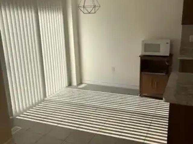 3 Bedroom House Niagara Falls ON 102883629