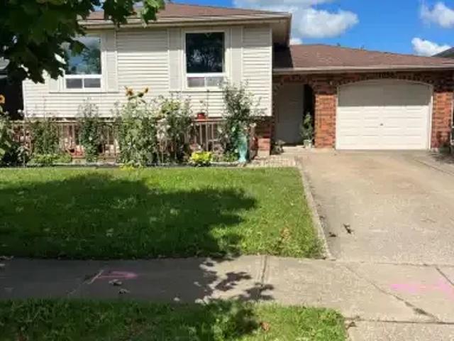 3 Bedroom House Niagara Falls ON 105543511