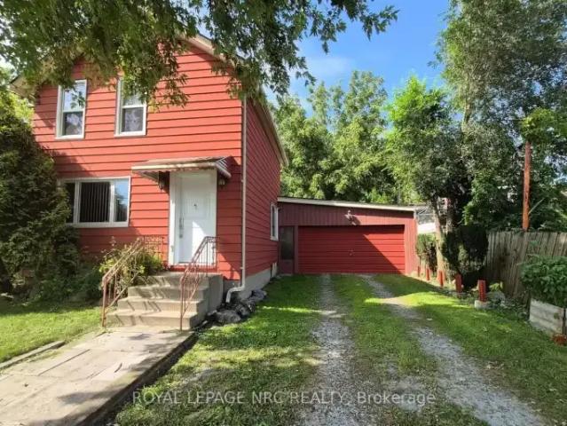3 Bedroom House Niagara Falls ON 105088052
