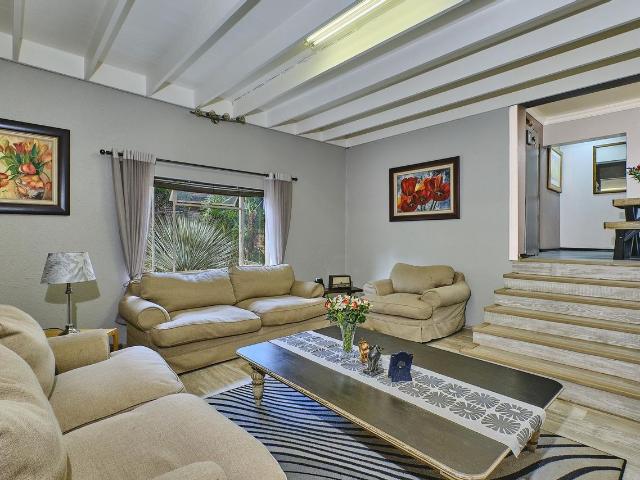 3 Bedroom House Sold in Wilgeheuwel