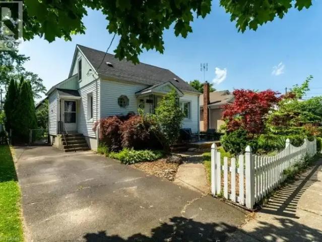 3 Bedroom House St. Catharines ON 102715483