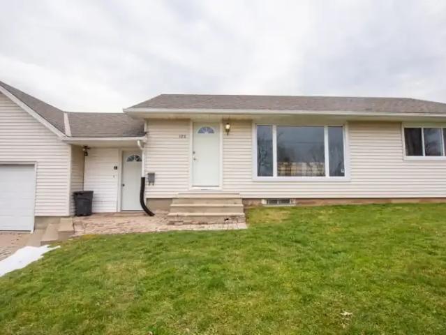 3 Bedroom House St. Catharines ON 102846442