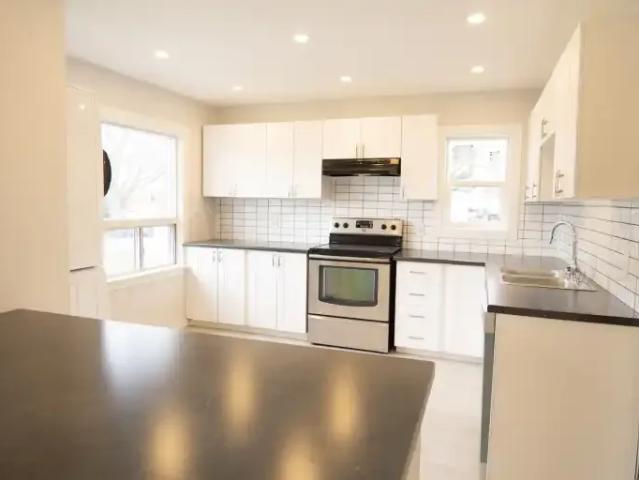 3 Bedroom House St. Catharines ON 102846795