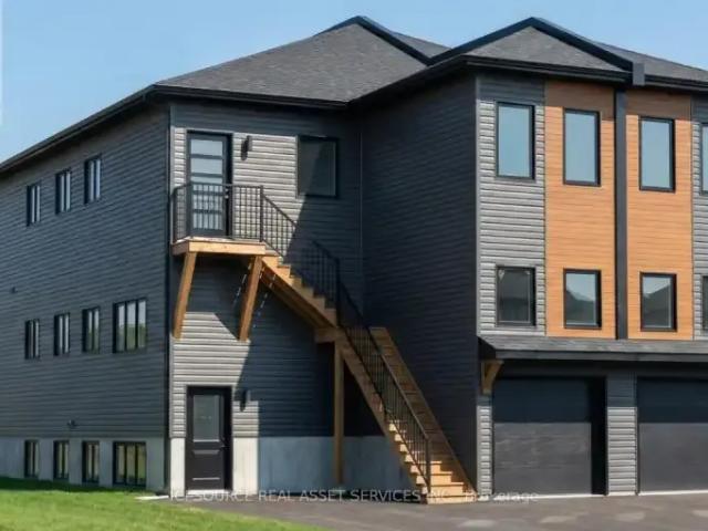 3 Bedroom House St. Catharines ON LS98363854