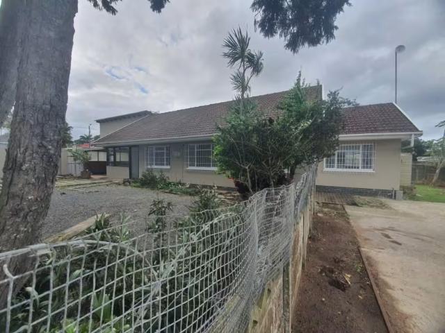 3 Bedroom House Sunnyridge Sunnyridge 103177708