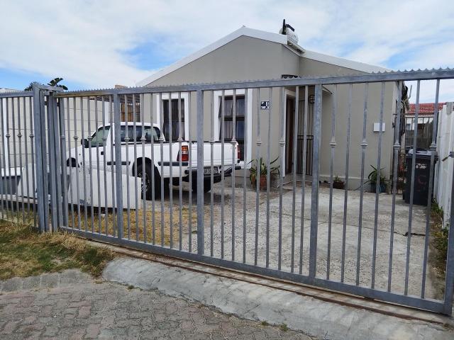 3 Bedroom house rented in Strandfontein Village, Mitchells Plain