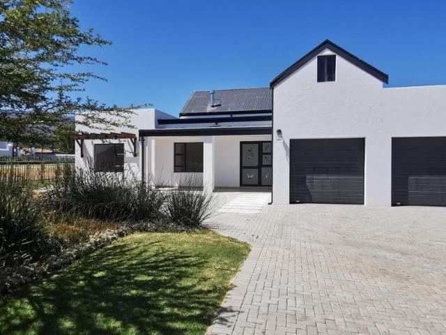3 Bedroom house rented in Silwerstrand Golf And River Estate, Robertson