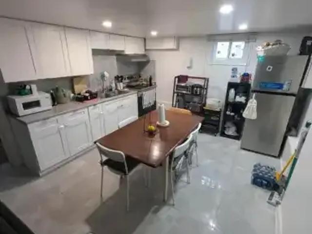 3 Bedroom House Richmond Hill ON 100941141
