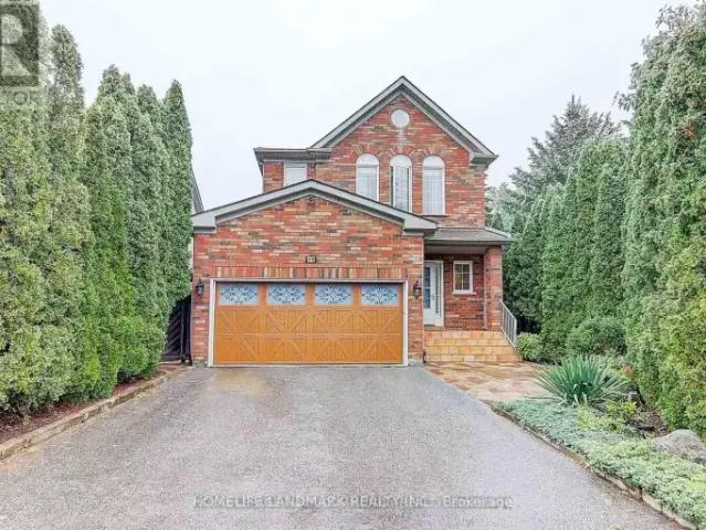 3 Bedroom House Richmond Hill ON 101789876