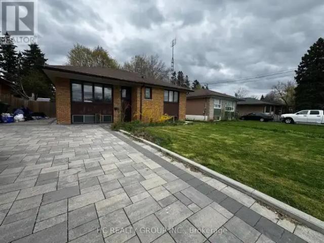 3 Bedroom House Richmond Hill ON 101948528