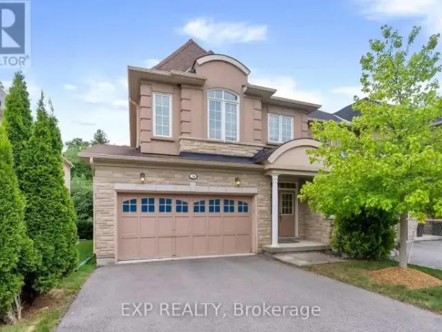3 Bedroom House Richmond Hill ON 102952213