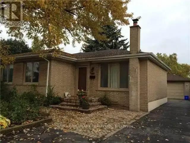 3 Bedroom House Richmond Hill ON 103487614