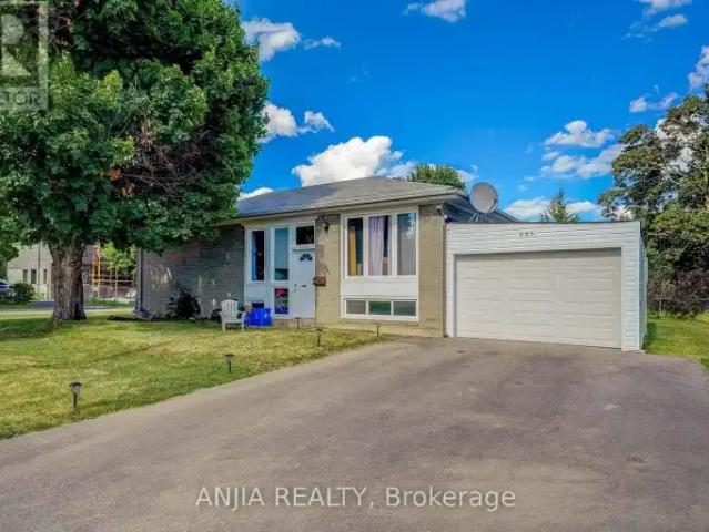 3 Bedroom House Richmond Hill ON 103920627