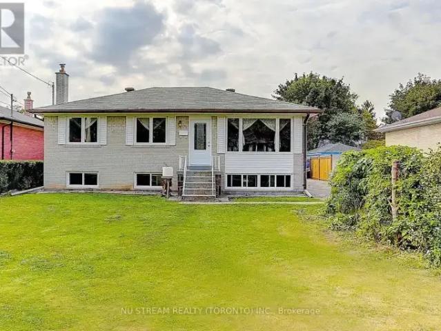 3 Bedroom House Richmond Hill ON 104711637