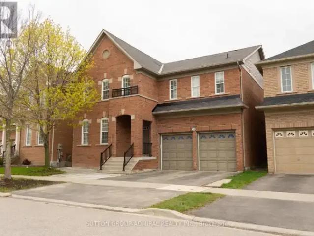 3 Bedroom House Richmond Hill ON 104106822