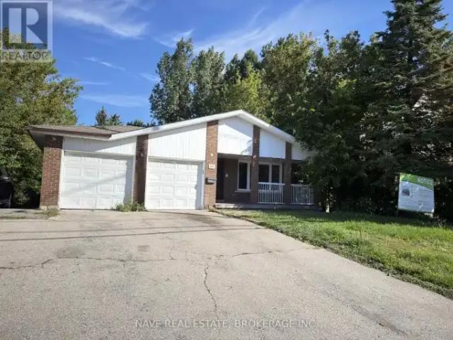 3 Bedroom House Richmond Hill ON 105394918