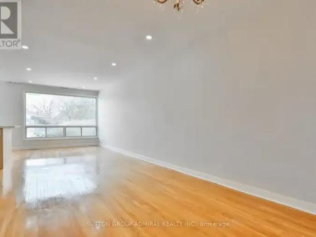 3 Bedroom House Richmond Hill ON LS100171746