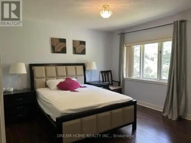 3 Bedroom House Richmond Hill ON LS102883678