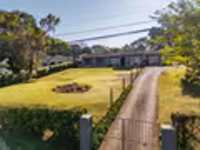 3 Bedroom House Waterfall Waterfall 103834329