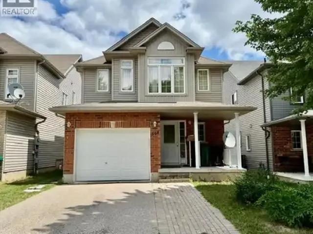 3 Bedroom House Waterloo ON 104507007
