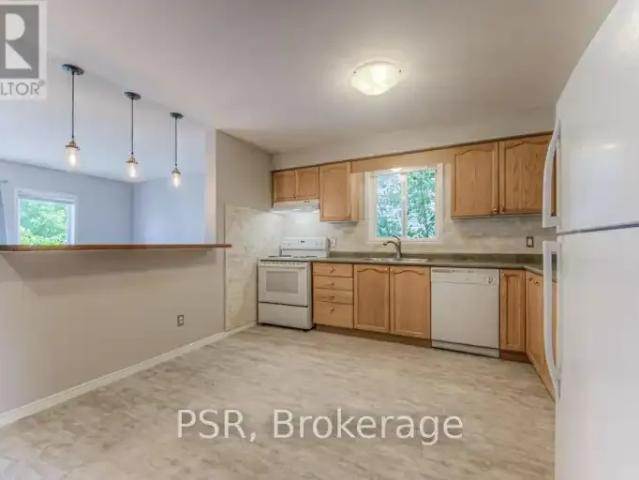3 Bedroom House Waterloo ON 103091755